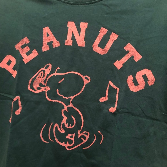- Peanuts Snoopy Graphic T-Shirt Size X-Large (14-16) NWT - Picture 2 of 4